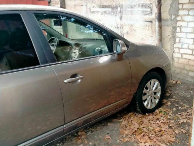 Сірий Кіа Каренс, об'ємом двигуна 2 л та пробігом 229 тис. км за 7300 $, фото 15 на Automoto.ua