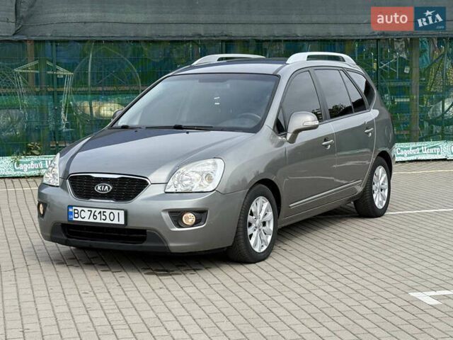 Сірий Кіа Каренс, об'ємом двигуна 1.58 л та пробігом 265 тис. км за 7400 $, фото 1 на Automoto.ua