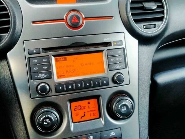 Сірий Кіа Каренс, об'ємом двигуна 2 л та пробігом 229 тис. км за 7300 $, фото 6 на Automoto.ua