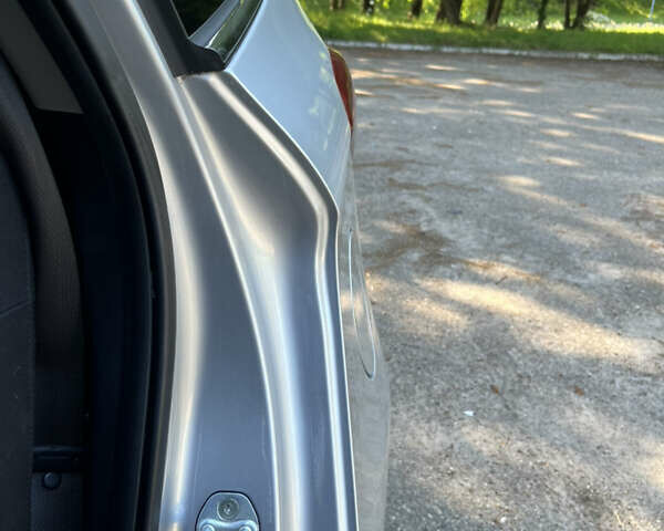 Серый Киа Каренс, объемом двигателя 1.7 л и пробегом 225 тыс. км за 10800 $, фото 28 на Automoto.ua