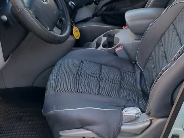 Сірий Кіа Каренс, об'ємом двигуна 2 л та пробігом 460 тис. км за 3350 $, фото 15 на Automoto.ua