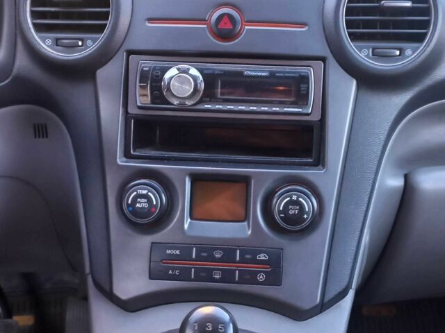 Сірий Кіа Каренс, об'ємом двигуна 2 л та пробігом 460 тис. км за 3350 $, фото 12 на Automoto.ua