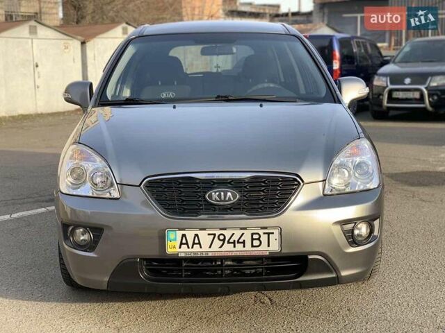 Серый Киа Каренс, объемом двигателя 2 л и пробегом 94 тыс. км за 9700 $, фото 6 на Automoto.ua