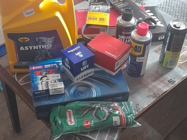 Синий Киа Каренс, объемом двигателя 1.8 л и пробегом 290 тыс. км за 1667 $, фото 4 на Automoto.ua