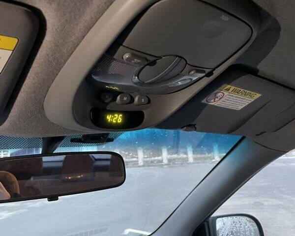 Синий Киа Каренс, объемом двигателя 2 л и пробегом 190 тыс. км за 4700 $, фото 26 на Automoto.ua