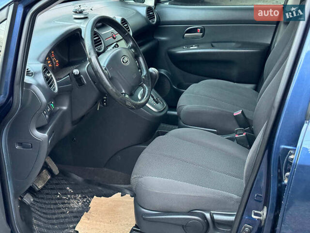 Синий Киа Каренс, объемом двигателя 2 л и пробегом 234 тыс. км за 6990 $, фото 12 на Automoto.ua