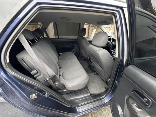 Синій Кіа Каренс, об'ємом двигуна 2 л та пробігом 280 тис. км за 2600 $, фото 8 на Automoto.ua
