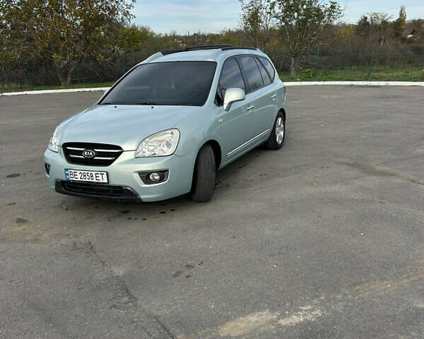 Синий Киа Каренс, объемом двигателя 2 л и пробегом 278 тыс. км за 6200 $, фото 4 на Automoto.ua