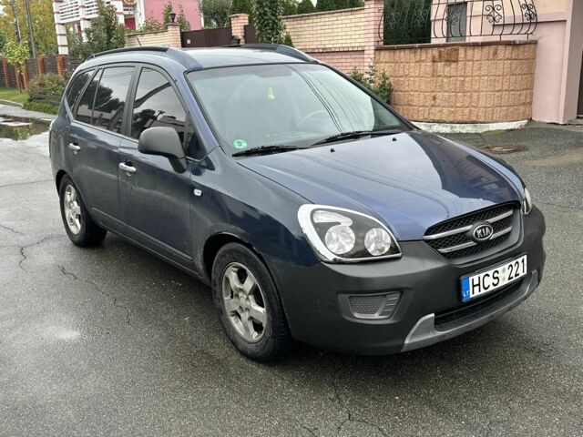 Синій Кіа Каренс, об'ємом двигуна 2 л та пробігом 280 тис. км за 2600 $, фото 2 на Automoto.ua