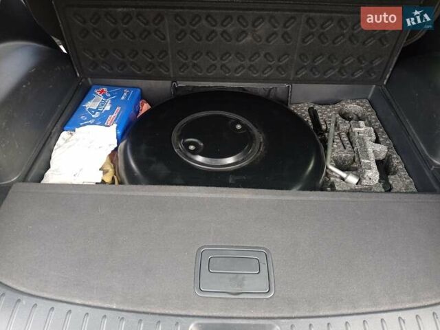 Синій Кіа Каренс, об'ємом двигуна 1.99 л та пробігом 175 тис. км за 6300 $, фото 10 на Automoto.ua