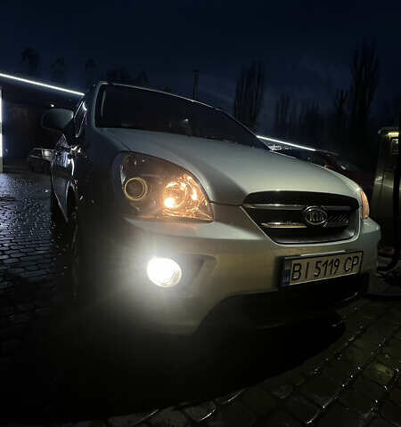 Синий Киа Каренс, объемом двигателя 2 л и пробегом 222 тыс. км за 5500 $, фото 2 на Automoto.ua