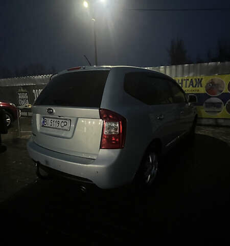 Синий Киа Каренс, объемом двигателя 2 л и пробегом 222 тыс. км за 5500 $, фото 6 на Automoto.ua