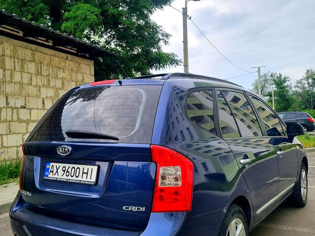 Синій Кіа Каренс, об'ємом двигуна 2 л та пробігом 236 тис. км за 5400 $, фото 3 на Automoto.ua