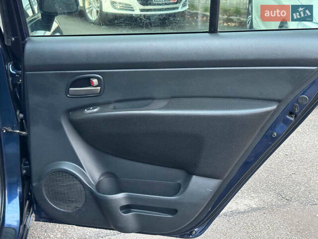 Синий Киа Каренс, объемом двигателя 2 л и пробегом 234 тыс. км за 6990 $, фото 17 на Automoto.ua