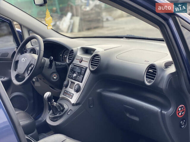 Синій Кіа Каренс, об'ємом двигуна 1.99 л та пробігом 251 тис. км за 6699 $, фото 30 на Automoto.ua
