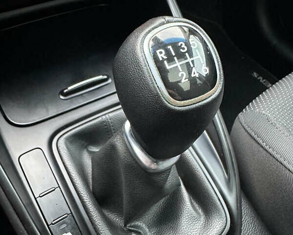 Синий Киа Каренс, объемом двигателя 1.69 л и пробегом 188 тыс. км за 12300 $, фото 20 на Automoto.ua