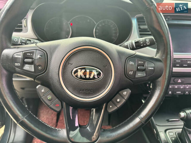 Синій Кіа Каренс, об'ємом двигуна 1.7 л та пробігом 75 тис. км за 13000 $, фото 15 на Automoto.ua