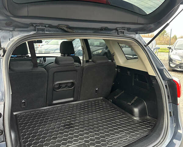 Синий Киа Каренс, объемом двигателя 1.69 л и пробегом 188 тыс. км за 12300 $, фото 13 на Automoto.ua