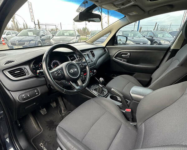 Синий Киа Каренс, объемом двигателя 1.69 л и пробегом 188 тыс. км за 12300 $, фото 21 на Automoto.ua