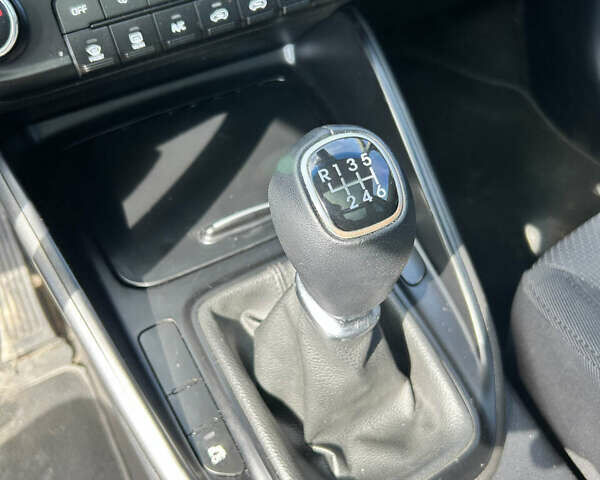 Синий Киа Каренс, объемом двигателя 1.69 л и пробегом 188 тыс. км за 11800 $, фото 24 на Automoto.ua