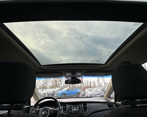 Синий Киа Каренс, объемом двигателя 1.69 л и пробегом 188 тыс. км за 12300 $, фото 27 на Automoto.ua