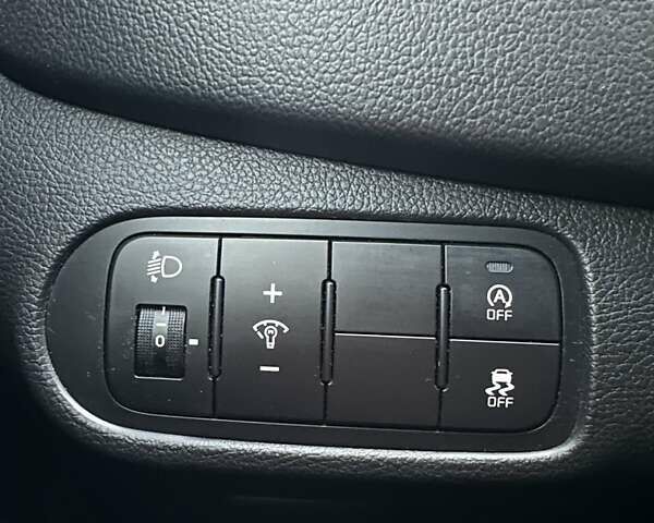 Синий Киа Каренс, объемом двигателя 1.69 л и пробегом 188 тыс. км за 11500 $, фото 34 на Automoto.ua