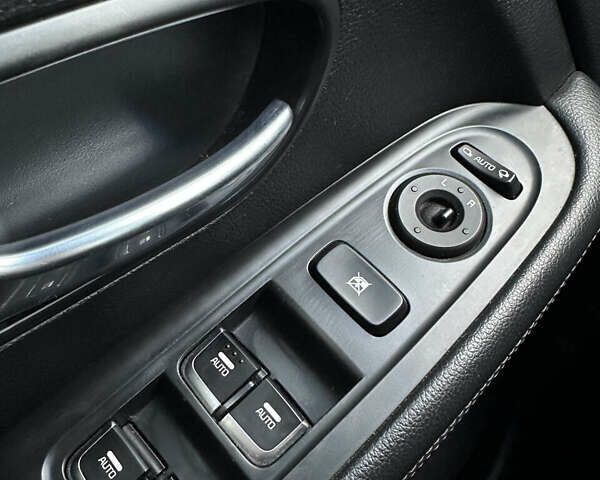 Синий Киа Каренс, объемом двигателя 1.69 л и пробегом 188 тыс. км за 12300 $, фото 31 на Automoto.ua