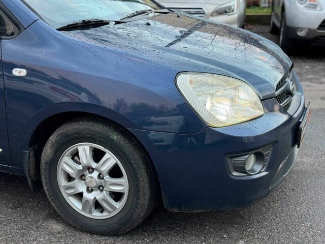 Синий Киа Каренс, объемом двигателя 2 л и пробегом 234 тыс. км за 6990 $, фото 3 на Automoto.ua