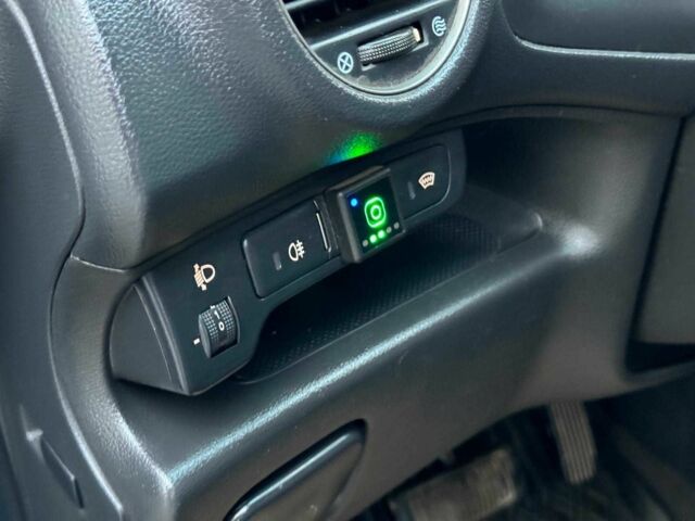 Синий Киа Каренс, объемом двигателя 2 л и пробегом 234 тыс. км за 6990 $, фото 14 на Automoto.ua