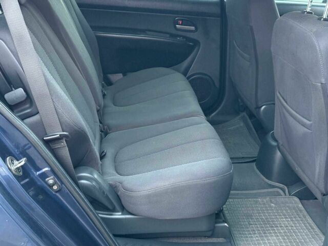 Синий Киа Каренс, объемом двигателя 2 л и пробегом 234 тыс. км за 6990 $, фото 19 на Automoto.ua