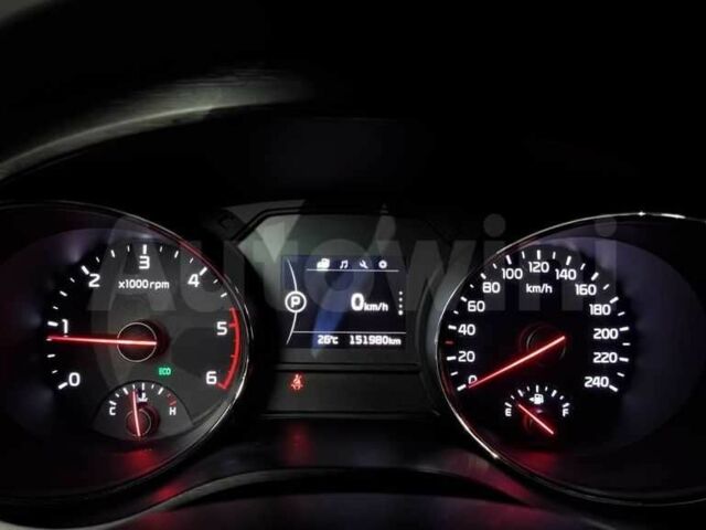 Білий Кіа Карнівал, об'ємом двигуна 0 л та пробігом 151 тис. км за 14000 $, фото 7 на Automoto.ua