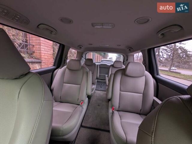 Білий Кіа Карнівал, об'ємом двигуна 2.2 л та пробігом 211 тис. км за 15900 $, фото 19 на Automoto.ua