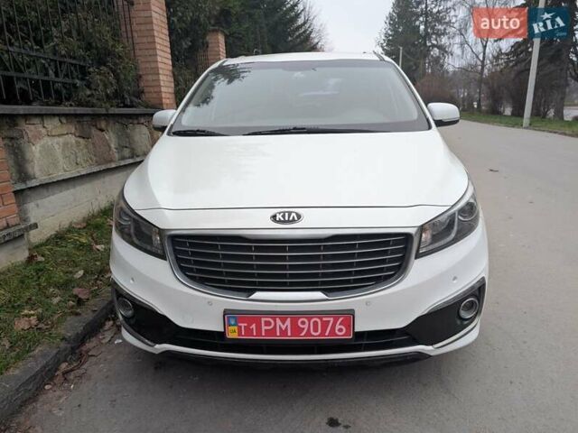 Білий Кіа Карнівал, об'ємом двигуна 2.2 л та пробігом 211 тис. км за 15900 $, фото 6 на Automoto.ua
