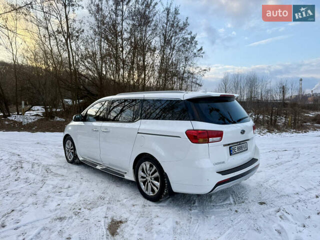 Білий Кіа Карнівал, об'ємом двигуна 2.2 л та пробігом 165 тис. км за 26700 $, фото 13 на Automoto.ua
