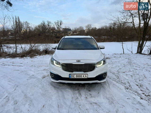 Білий Кіа Карнівал, об'ємом двигуна 2.2 л та пробігом 165 тис. км за 26700 $, фото 10 на Automoto.ua