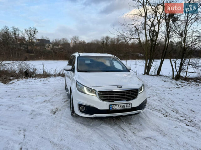 Білий Кіа Карнівал, об'ємом двигуна 2.2 л та пробігом 165 тис. км за 26700 $, фото 9 на Automoto.ua