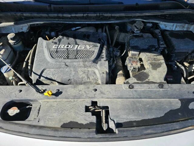 Белый Киа Карнивал, объемом двигателя 2.2 л и пробегом 137 тыс. км за 5300 $, фото 6 на Automoto.ua