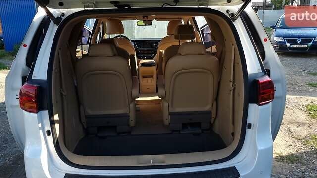 Белый Киа Карнивал, объемом двигателя 2.2 л и пробегом 120 тыс. км за 28800 $, фото 15 на Automoto.ua