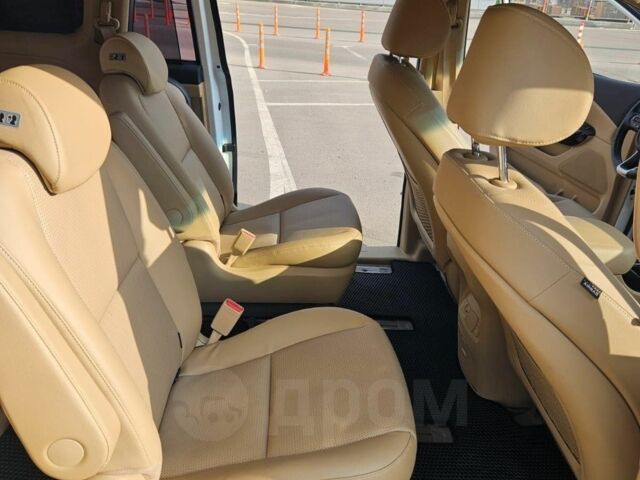 Белый Киа Карнивал, объемом двигателя 0 л и пробегом 74 тыс. км за 17900 $, фото 12 на Automoto.ua