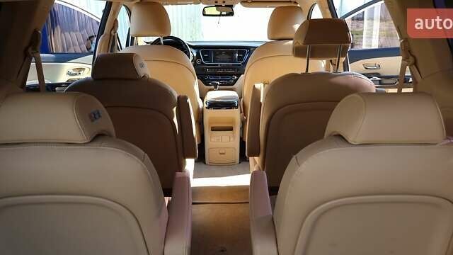 Белый Киа Карнивал, объемом двигателя 2.2 л и пробегом 120 тыс. км за 28800 $, фото 19 на Automoto.ua