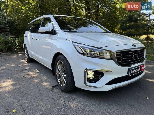 Білий Кіа Карнівал, об'ємом двигуна 2.2 л та пробігом 145 тис. км за 30490 $, фото 3 на Automoto.ua