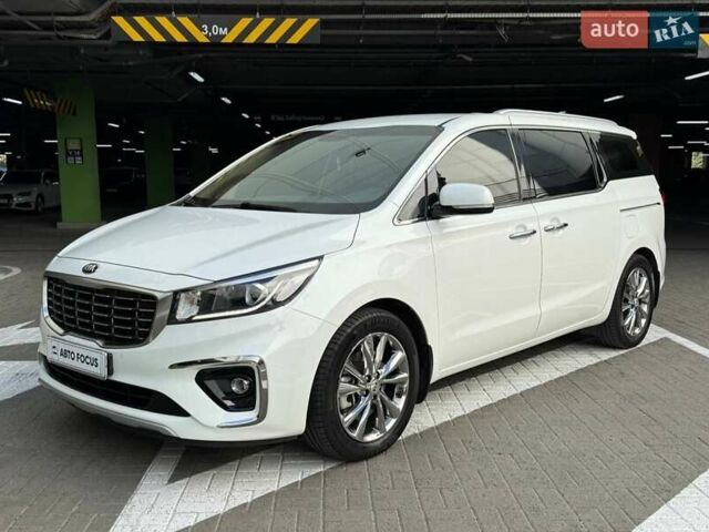 Білий Кіа Карнівал, об'ємом двигуна 2.2 л та пробігом 165 тис. км за 28990 $, фото 2 на Automoto.ua