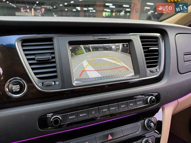 Білий Кіа Карнівал, об'ємом двигуна 2.2 л та пробігом 165 тис. км за 28990 $, фото 22 на Automoto.ua