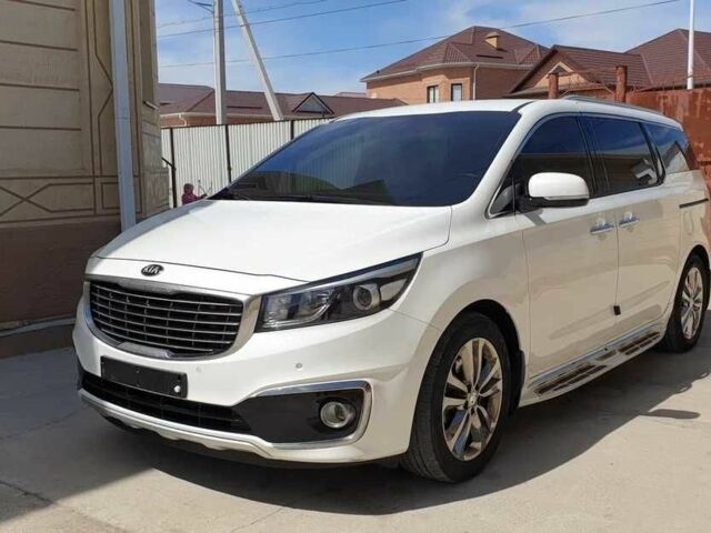 Білий Кіа Карнівал, об'ємом двигуна 2.2 л та пробігом 101 тис. км за 23000 $, фото 1 на Automoto.ua