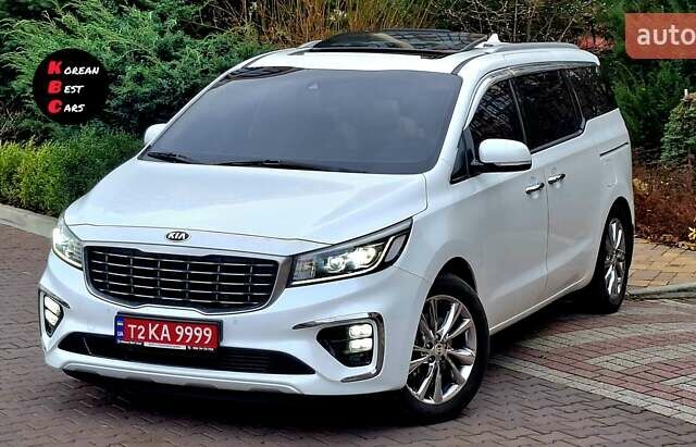 Белый Киа Карнивал, объемом двигателя 2.2 л и пробегом 134 тыс. км за 28800 $, фото 3 на Automoto.ua
