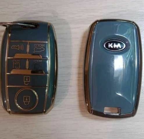 Белый Киа Карнивал, объемом двигателя 2.2 л и пробегом 143 тыс. км за 22000 $, фото 9 на Automoto.ua