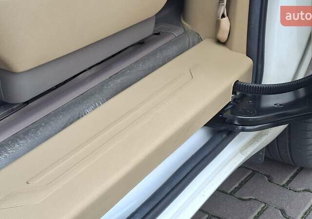 Белый Киа Карнивал, объемом двигателя 2.2 л и пробегом 134 тыс. км за 28800 $, фото 82 на Automoto.ua