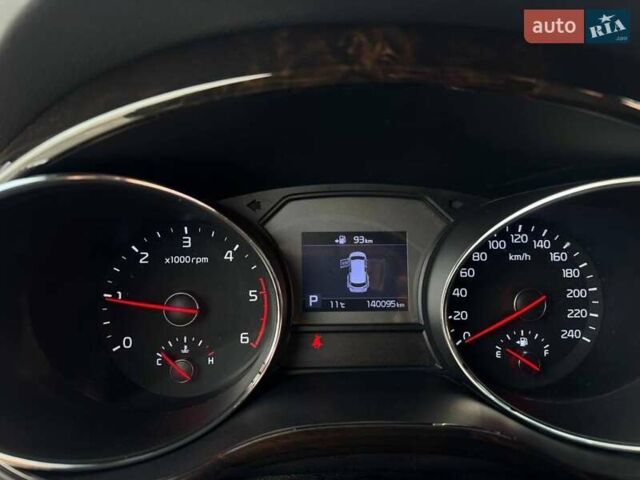 Киа Карнивал 2019 в Киеве на Automoto.ua Белый Киа Карнивал, объемом двигателя 2.2 л и пробегом 140 тыс. км за 25900 $, фото 12 на Automoto.ua