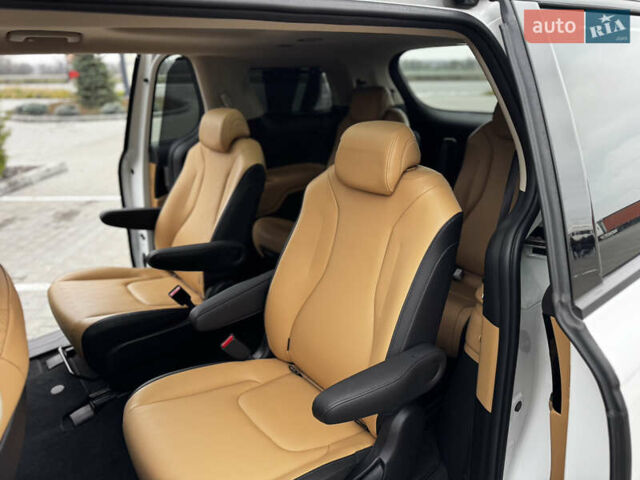 Белый Киа Карнивал, объемом двигателя 2.2 л и пробегом 23 тыс. км за 41900 $, фото 70 на Automoto.ua