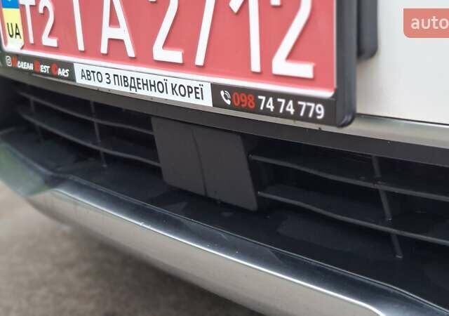 Белый Киа Карнивал, объемом двигателя 2.2 л и пробегом 144 тыс. км за 39700 $, фото 123 на Automoto.ua